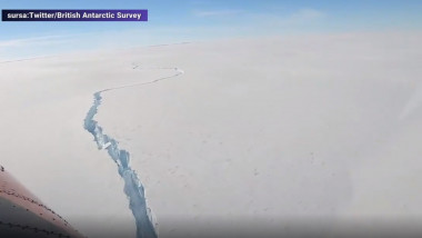 Un aisberg de cinci ori mai întins decât Bucureștiul s-a desprins de Antarctica