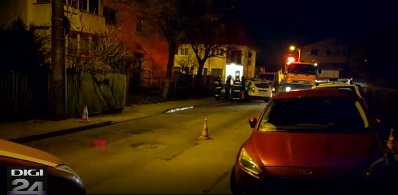 Un nou incident dezvăluie lipsa dotărilor ISU. Bloc evacuat la Ploiești din cauza mirosului de gaze, autospeciala a venit după trei ore