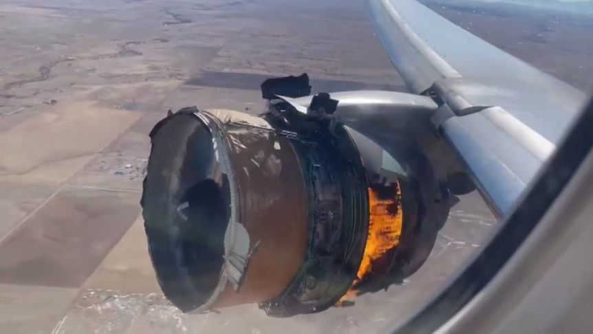 Mărturiile pasagerilor din avionul căruia i-a explodat motorul în zbor: „Fata mea stătea la fereastră și eu îi spuneam: nu te uita”