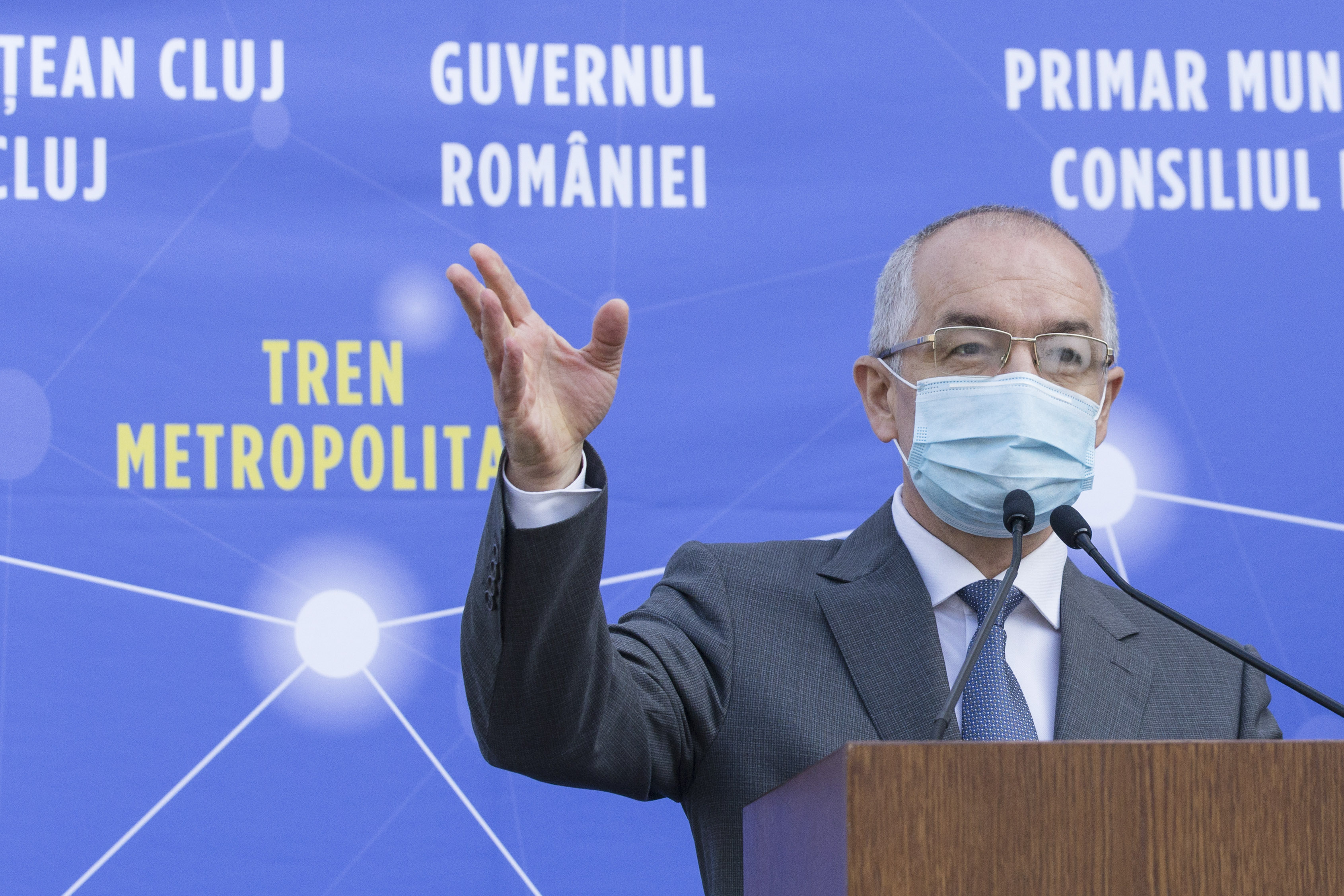 Replica Ministerului Sănătății pentru Emil Boc, după ce primarul a cerut schimbarea modului de calculare a ratei de incidență