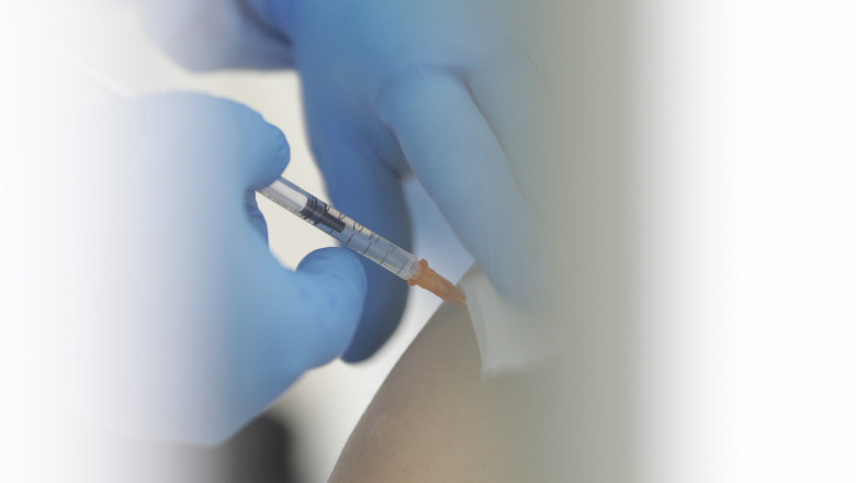 Gheorghiță: Femeia care a avut reacția de tip anafilactic după vaccinare va fi externată. Astfel de reacții sunt extrem de rare