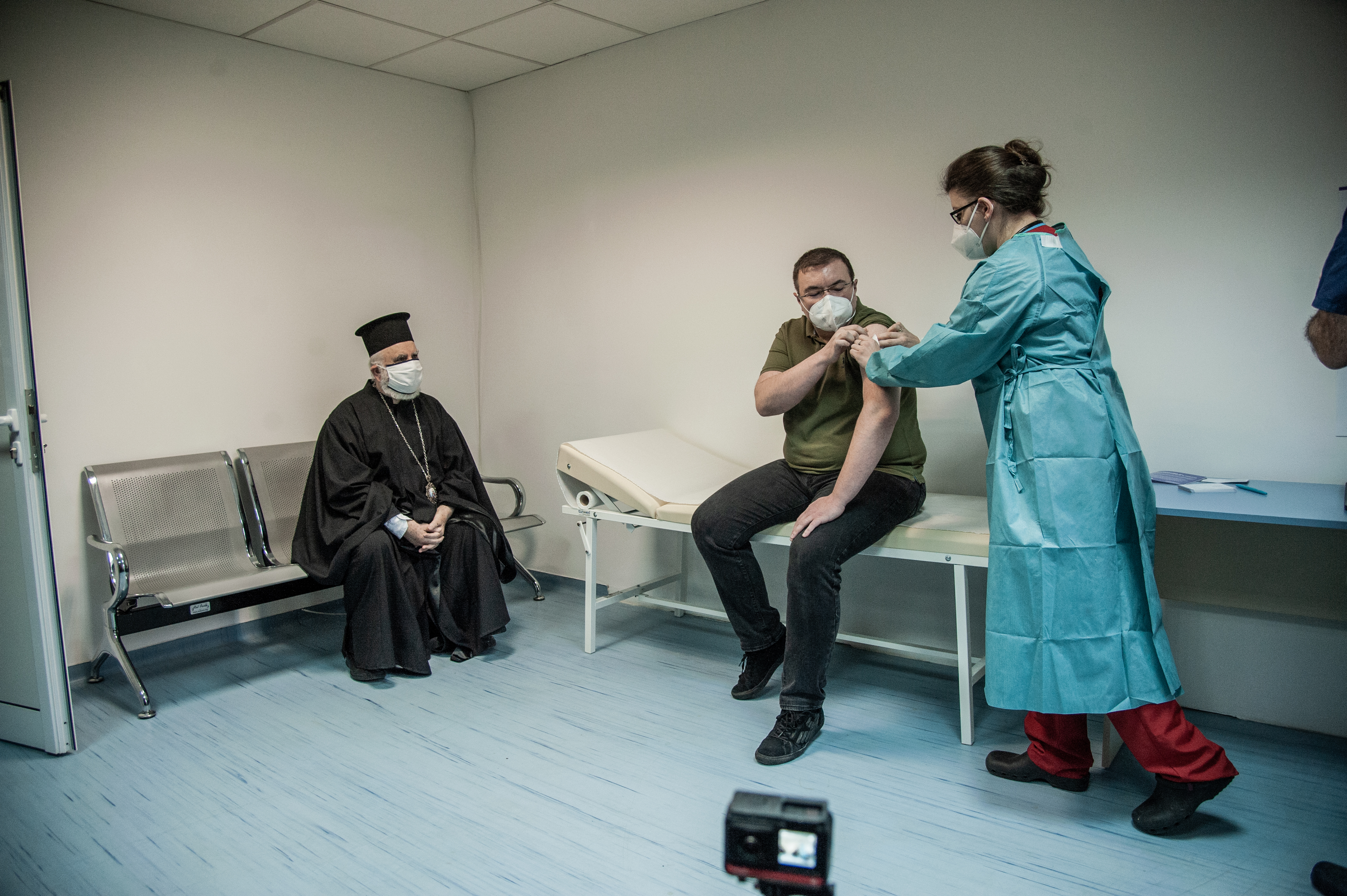 Bulgaria a renunțat la strategia dezastruoasă de vaccinare în etape. Va fi imunizat anti-COVID oricine dorește