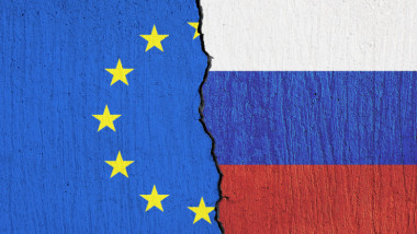 Steagul Rusiei și al Uniunii Europene