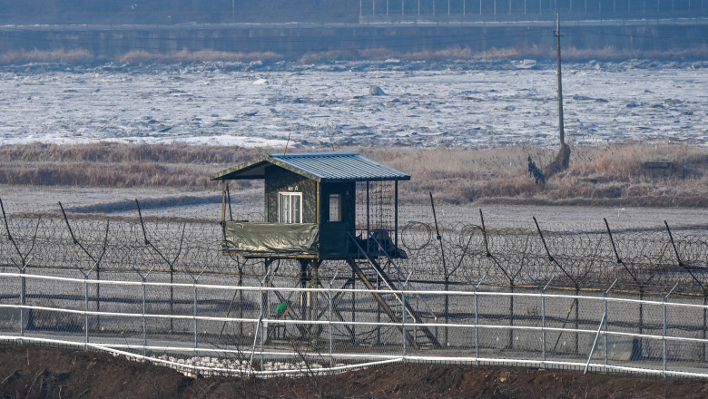 Un post de pază în zona demilitarizată din Coreea de Sud