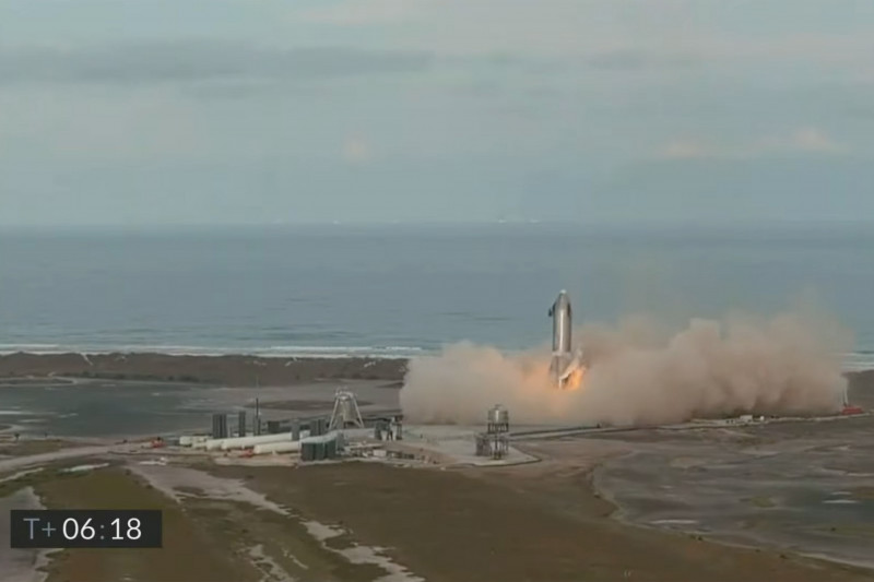 Racheta SpaceX Starship a explodat la puțin timp după o aterizare reușită