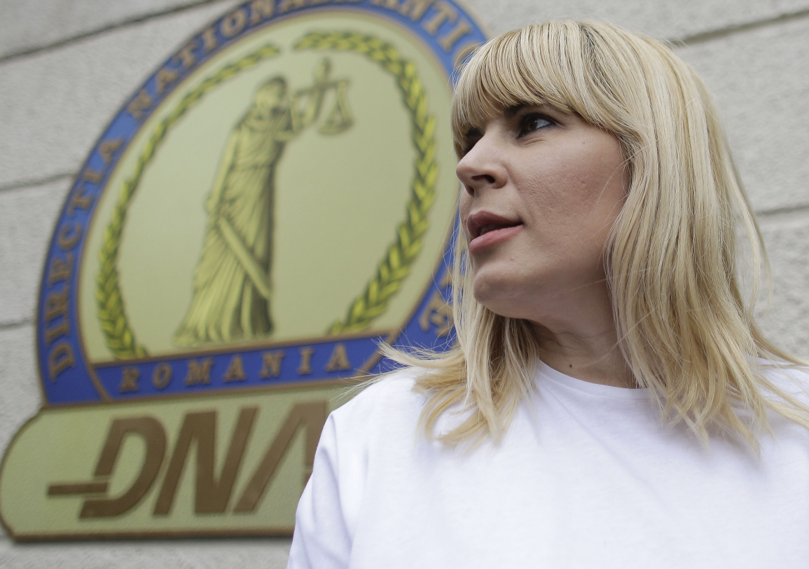 Elena Udrea află astăzi dacă va ieși mai repede din închisoare. Magistrații de la Judecătoria Ploiești dau verdictul final