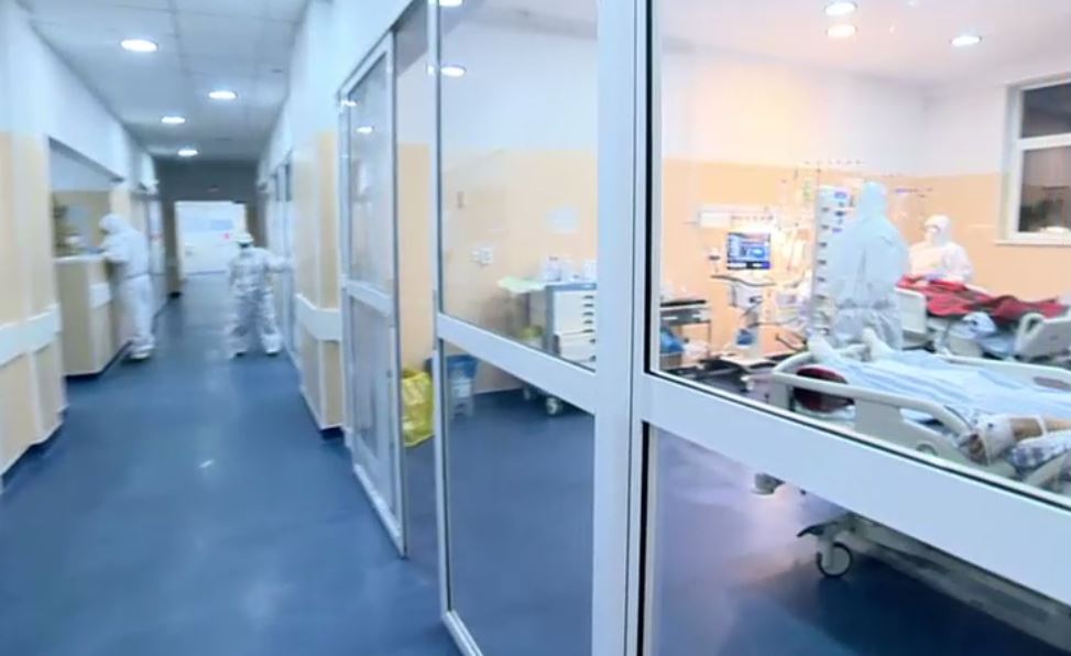 Cu sistemul sanitar copleşit, Cehia cere altor ţări să-i preia pacienţi