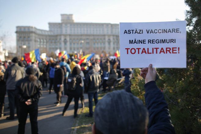 PROTEST_MASURI_COVID-19_vaccin-parlament-7 martie 2021 11_INQUAM_Octav_Ganea