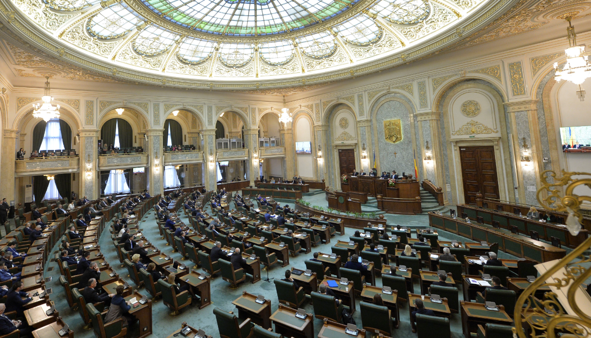 Senatul a adoptat legea Romexpo prin care sunt transferate 46 de hectare către Camera de Comerț. Legea merge la Camera Deputaților