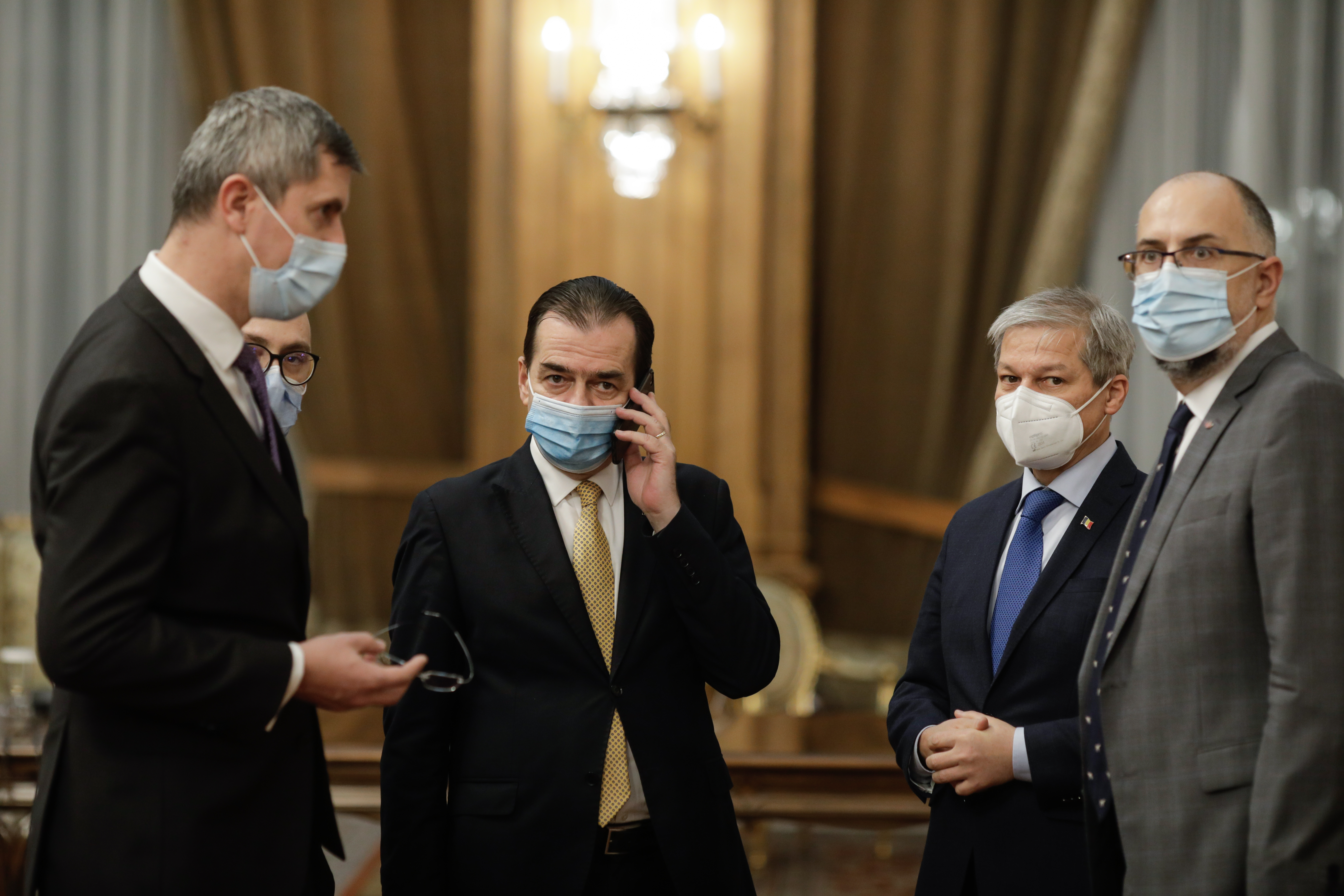 Surse: Coaliția de guvernare nu susține acordarea a 12 călătorii gratuite cu trenul pentru studenți
