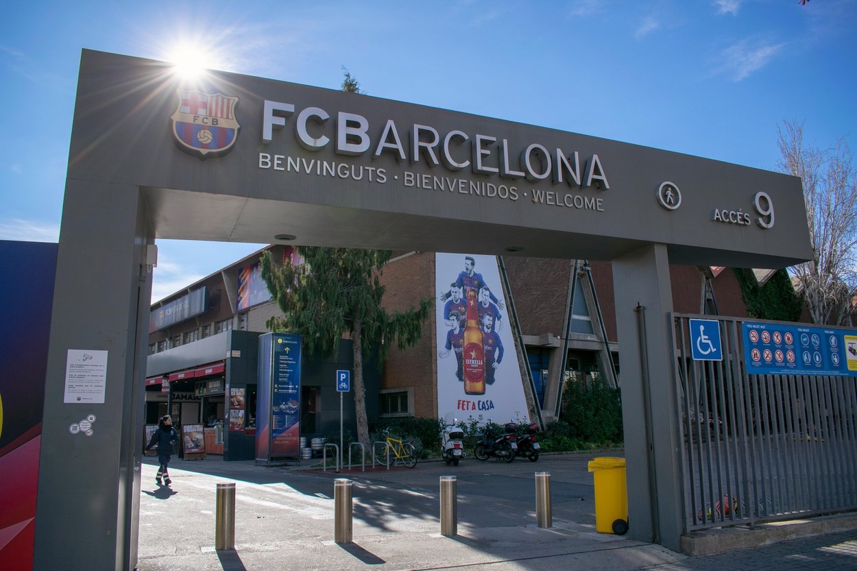 Arestări la vârf în clubul FC Barcelona pentru acuzații de corupție