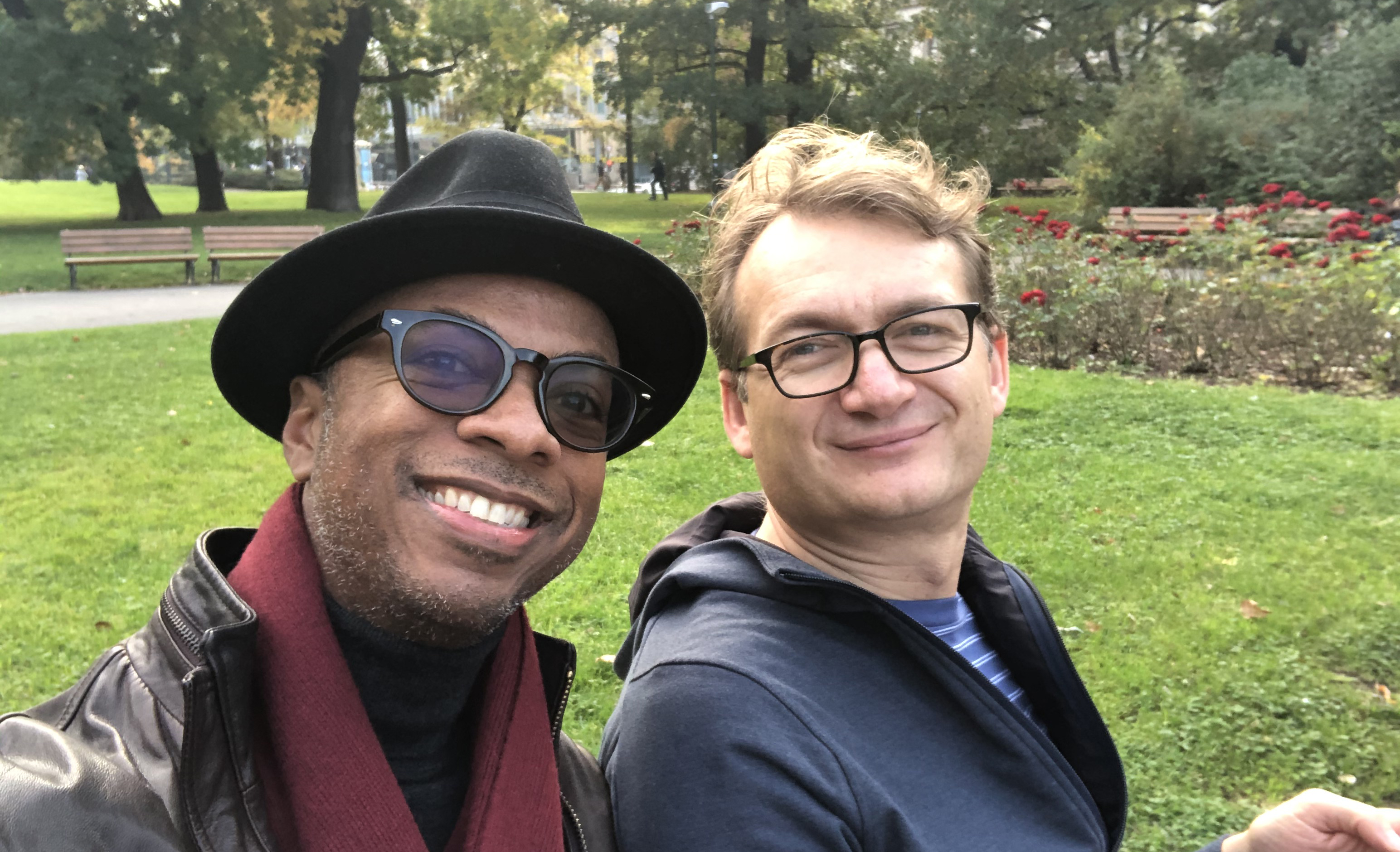 Asociația ACCEPT: România este judecată la CEDO pentru nerecunoșterea căsătoriei gay dintre Adrian Coman și Clai Hamilton
