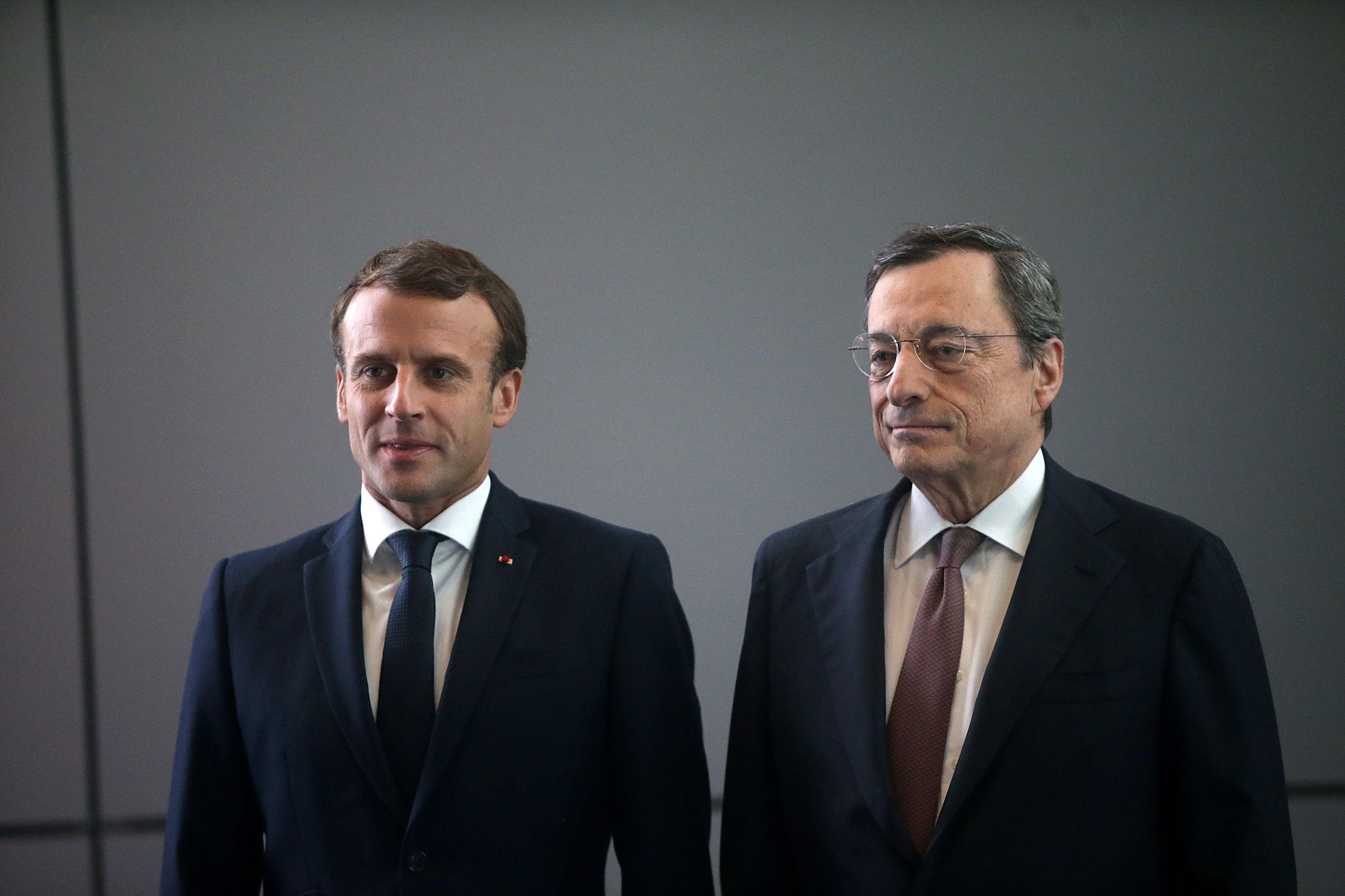 Emmanuel Macron și Mario Draghi spun că sunt încurajatoare declarațiile EMA privind beneficiile vaccinului AstraZeneca