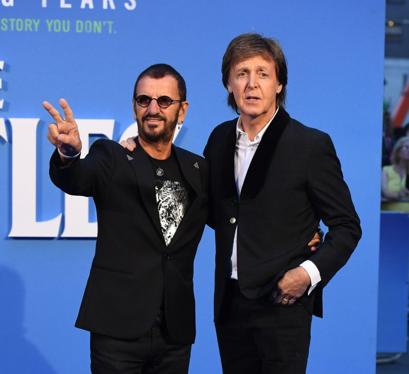 Ringo Starr și Paul McCartney în 2016
