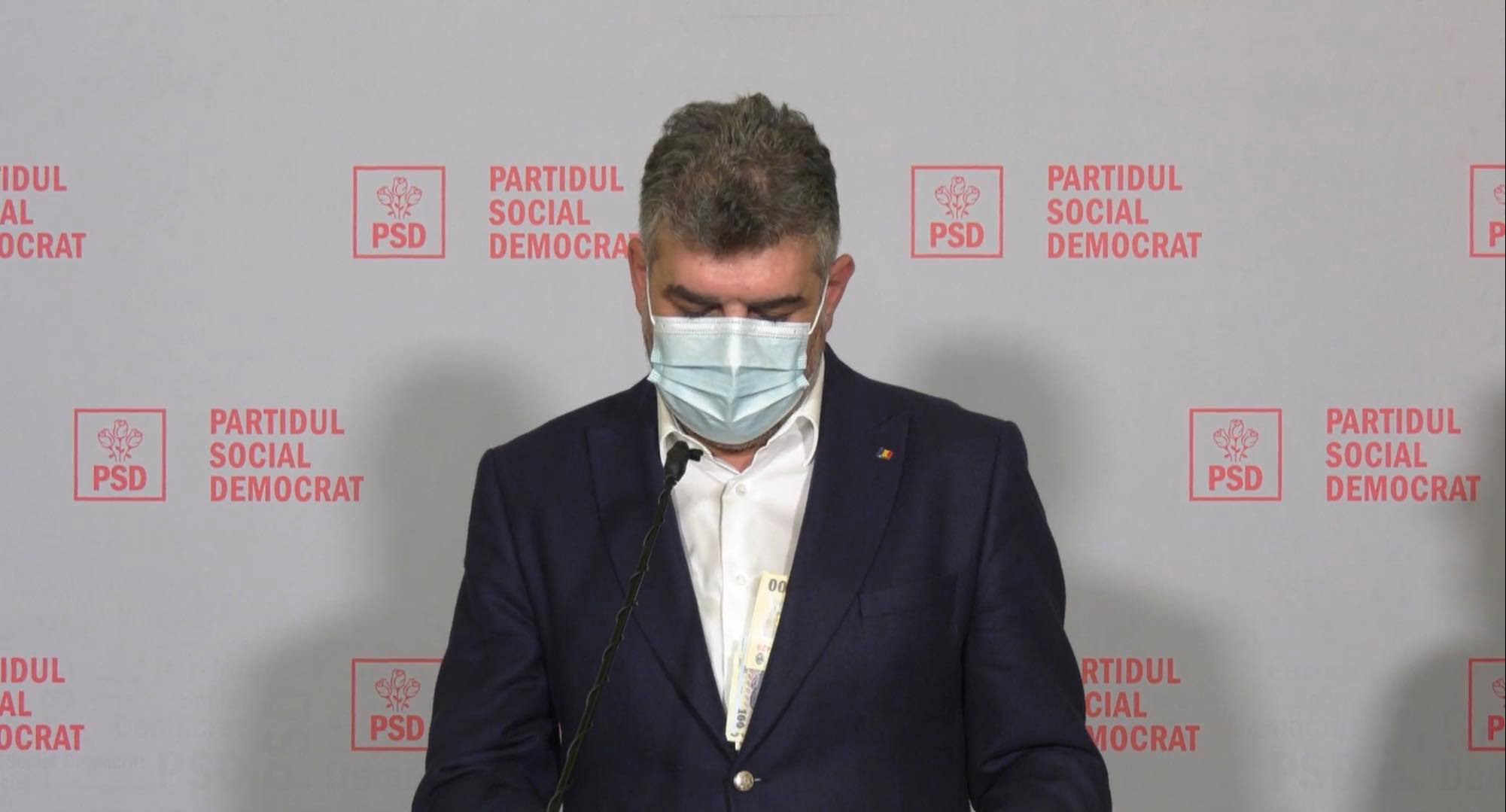 Marcel Ciolacu, cu banii la vedere, în timp ce anunța depunerea unei moțiuni împotriva ministrului Agriculturii. Replica șefului PSD