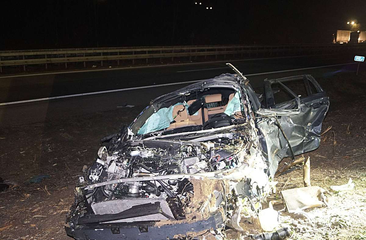 Un șofer a murit după ce a zburat 80 de metri în aer cu mașina. Cum s-a petrecut accidentul