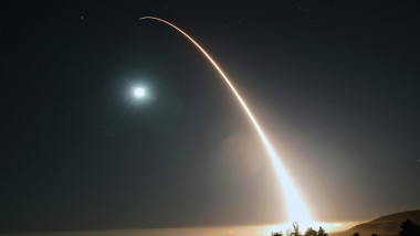 Lansare de probă a unei rachete intercontinentale balistice americane Minuteman III, în cadrul unui test la baza Vandenberg, California, 2017.