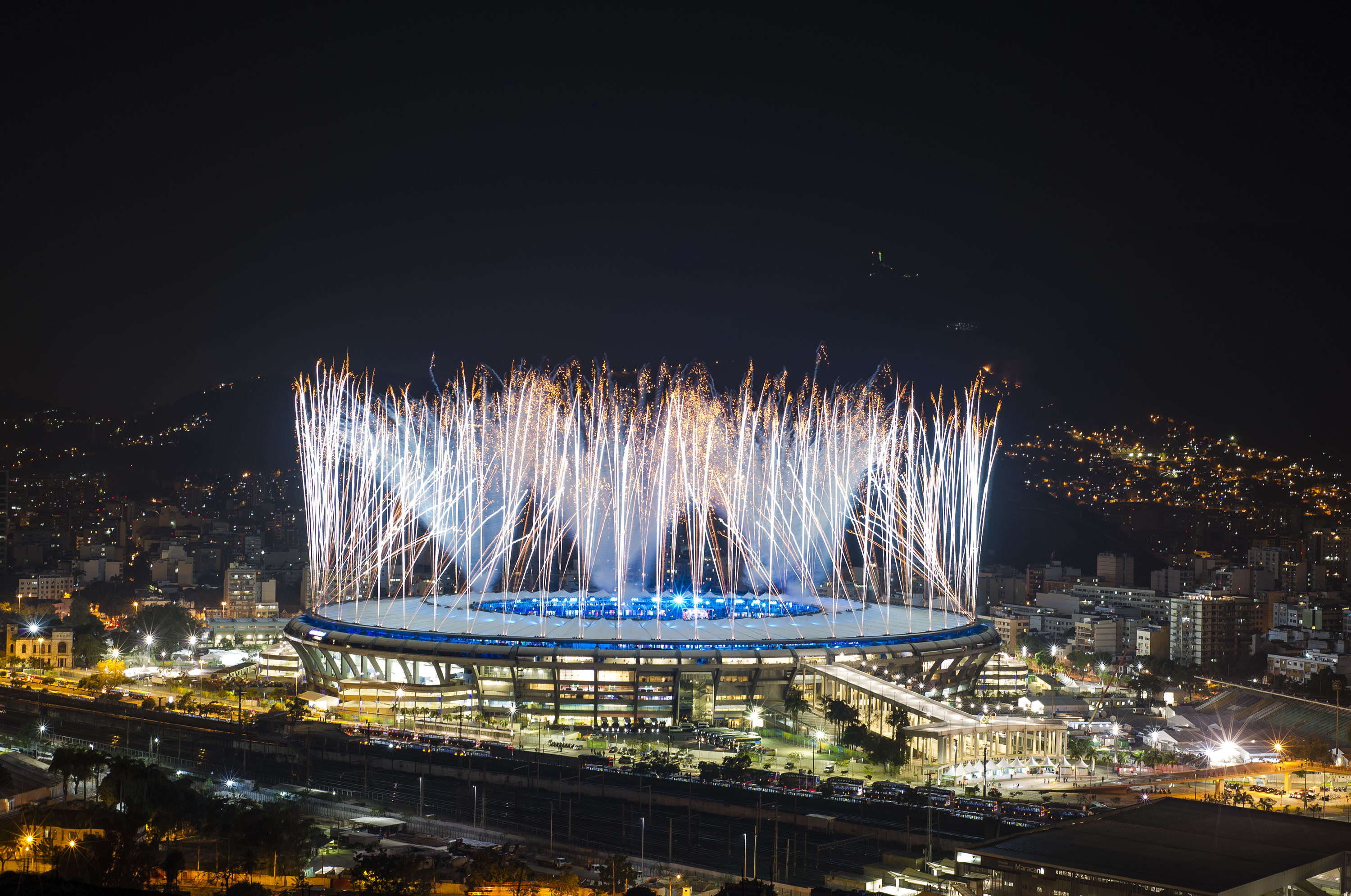 Stadionul Maracana din Brazilia va fi redenumit "Regele Pele"