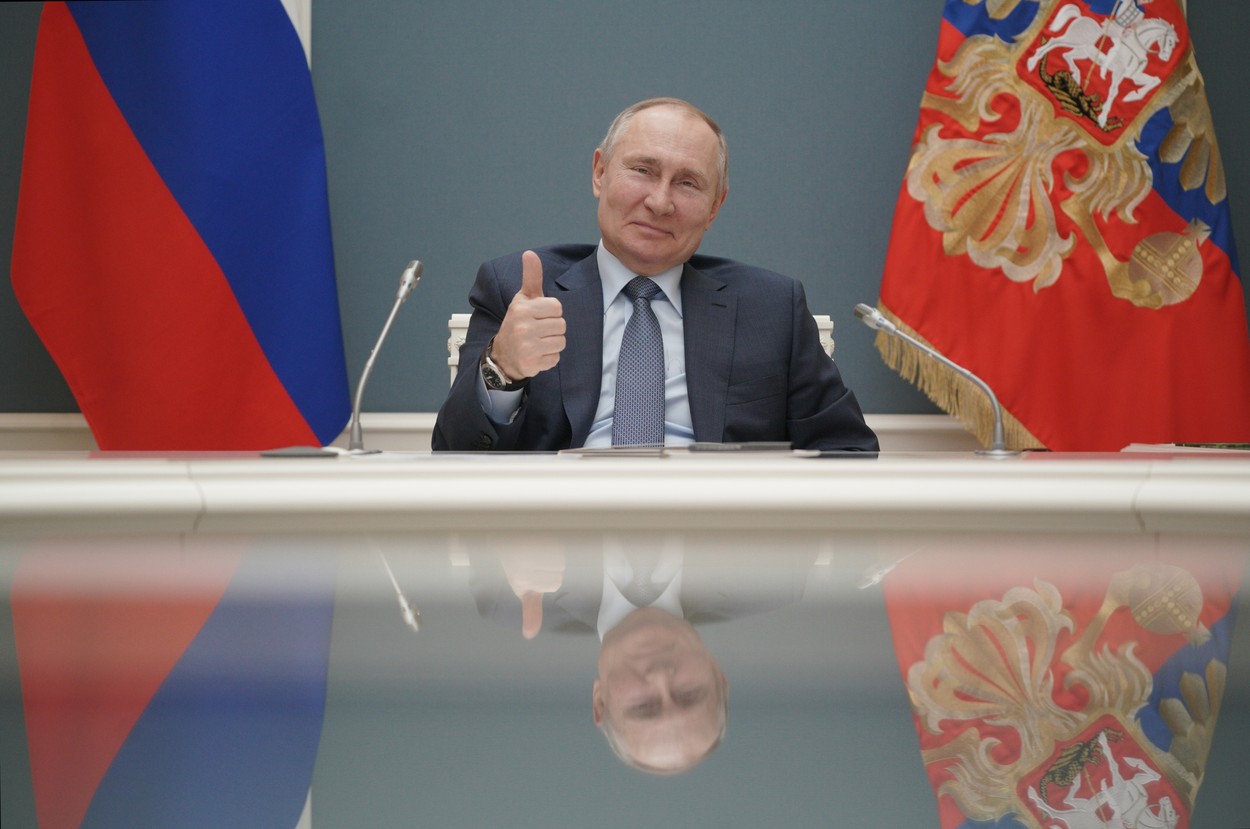 Putin amână anunţul privind candidatura sa la alegerile prezidențiale de la anul