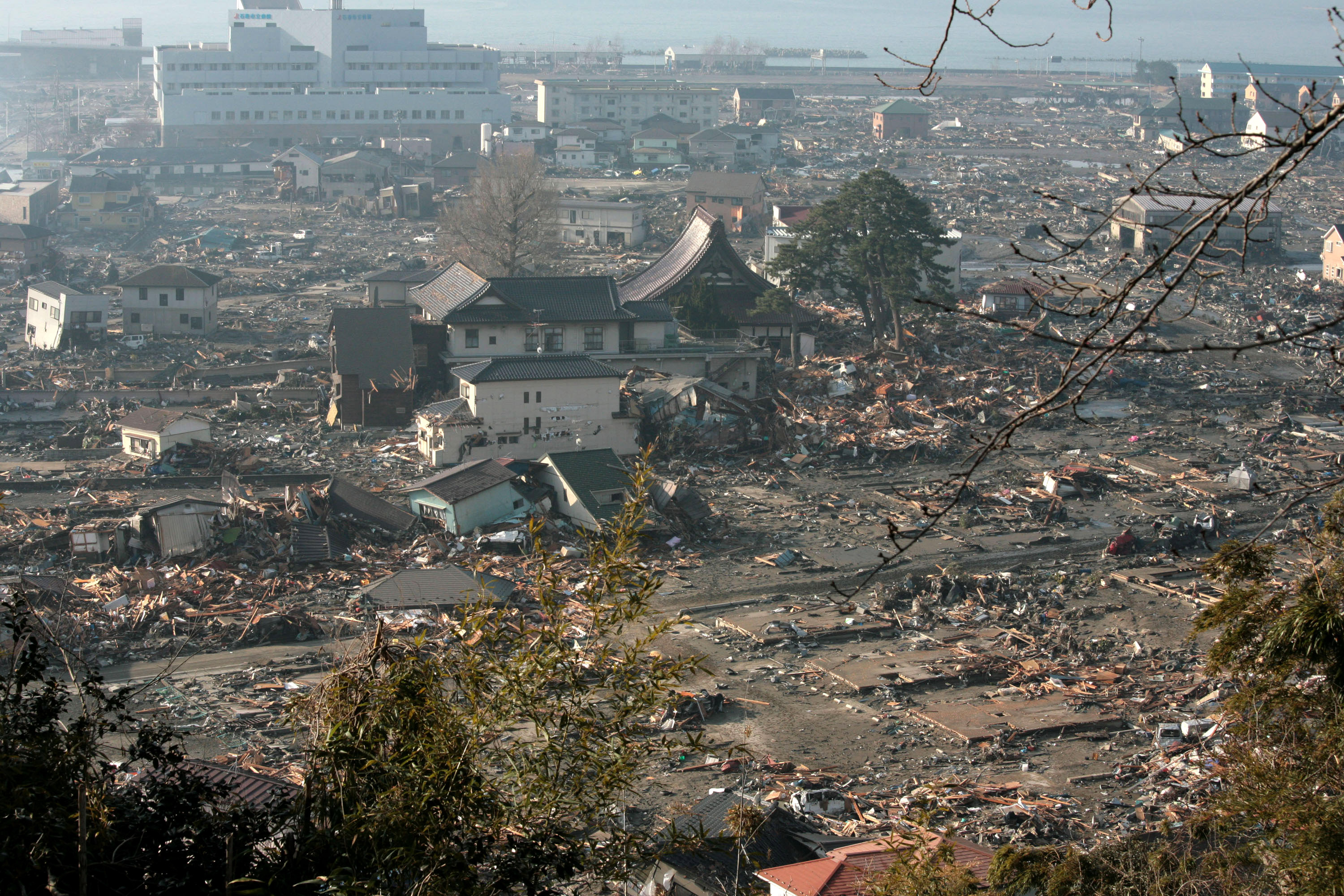Zece ani de la tripla catastrofă care a lovit Japonia: seism, tsunami şi accident nuclear. Cum s-au desfășurat evenimentele