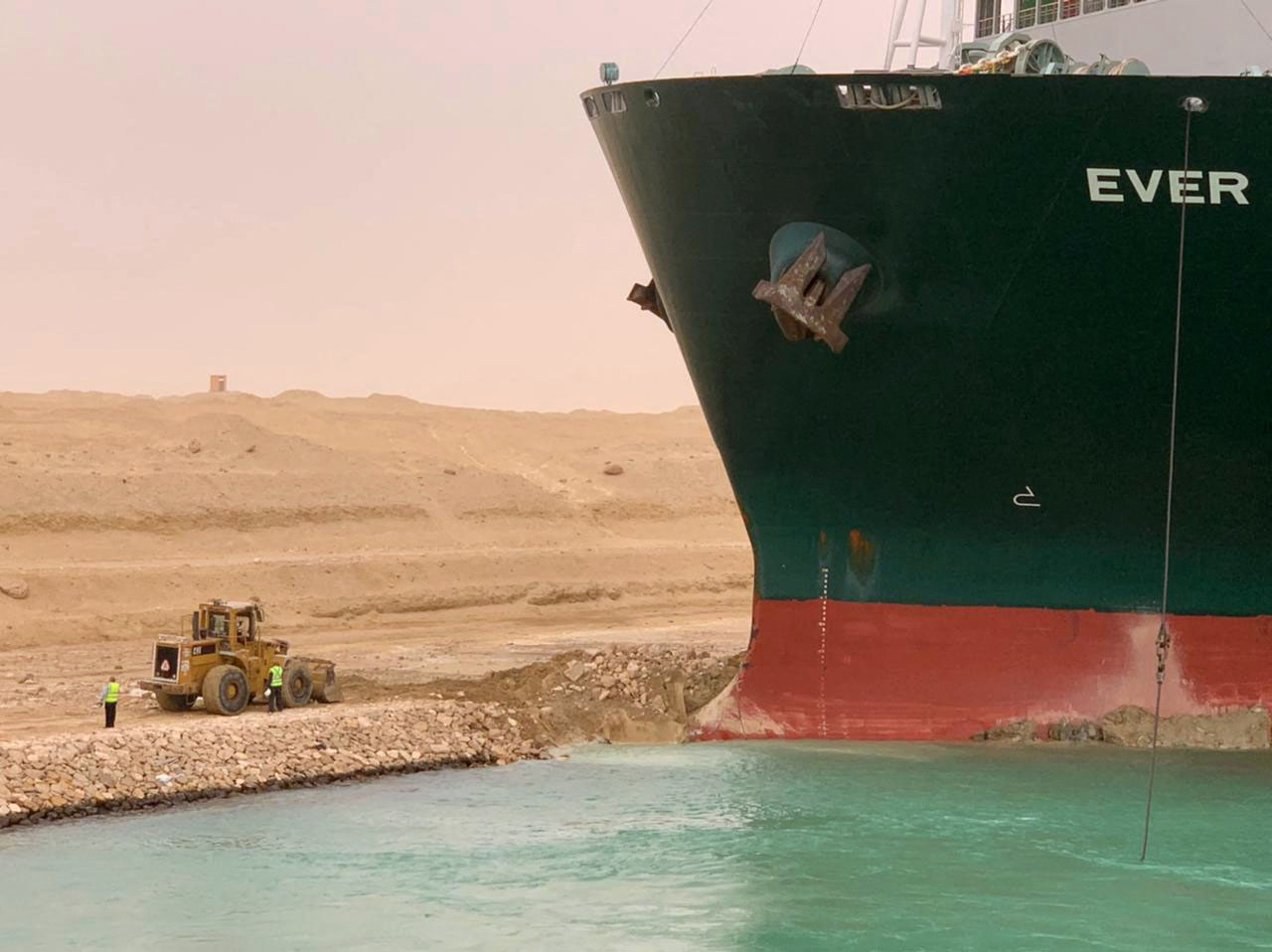 nava blocheaza canalul suez profimedia (3)