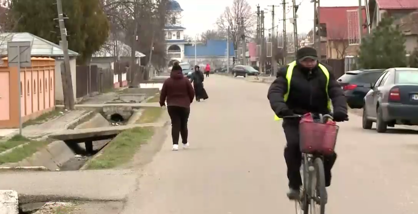 Județ în zona verde cu câteva teste pe zi. „Bineînțeles că mai ținem măscuța și la mânuță, ca să nu mergem cu ea în permanență”