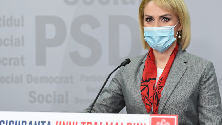 gabriela firea vorbeste in timpul unei conferinte de presa