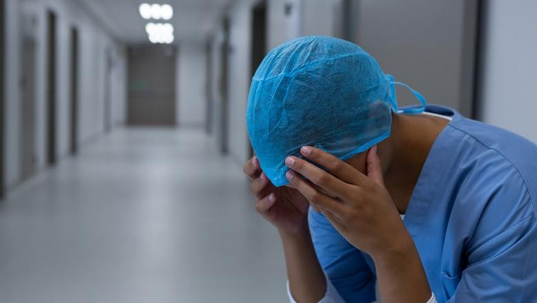 Colegiul Medicilor din București: Suntem la răscruce. Ne este din ce în ce mai greu să facem faţă valului de îmbolnăviri