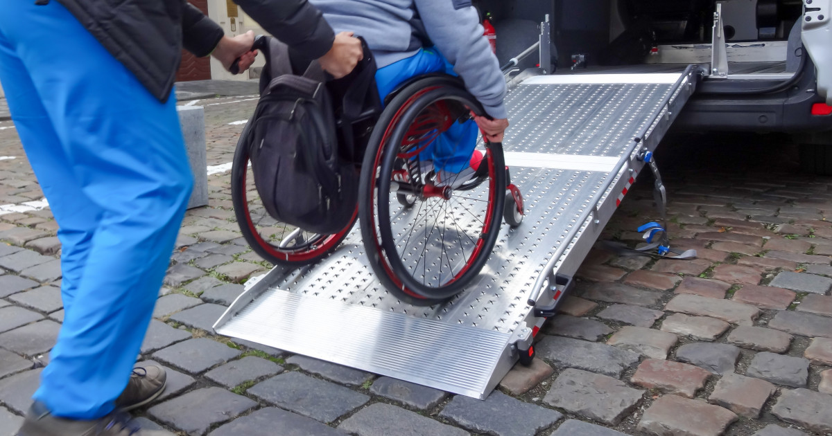 Conquer Quite pawn Proiect: Persoanele care suferă de dizabilități ireversibile primesc  certificat de handicap pe o perioadă nedeterminată | Digi24