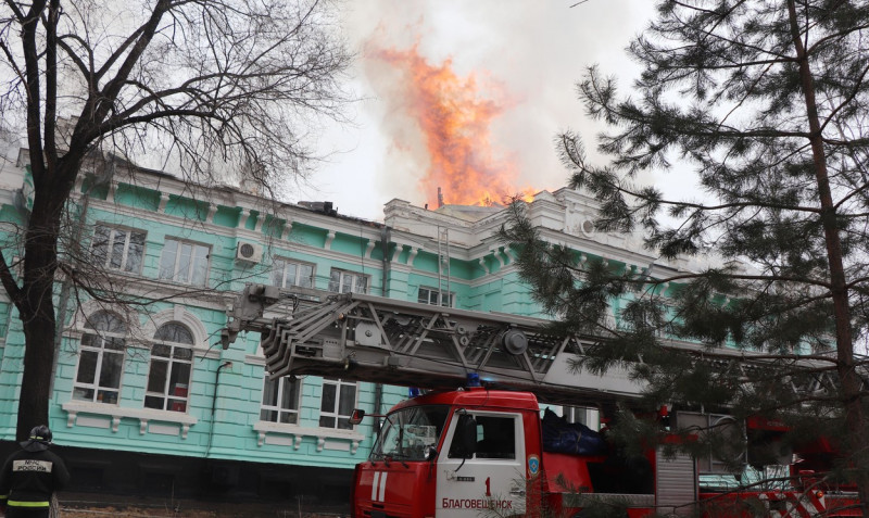 Fire hits cardiac surgery centre in Blagoveshchensk, Russia