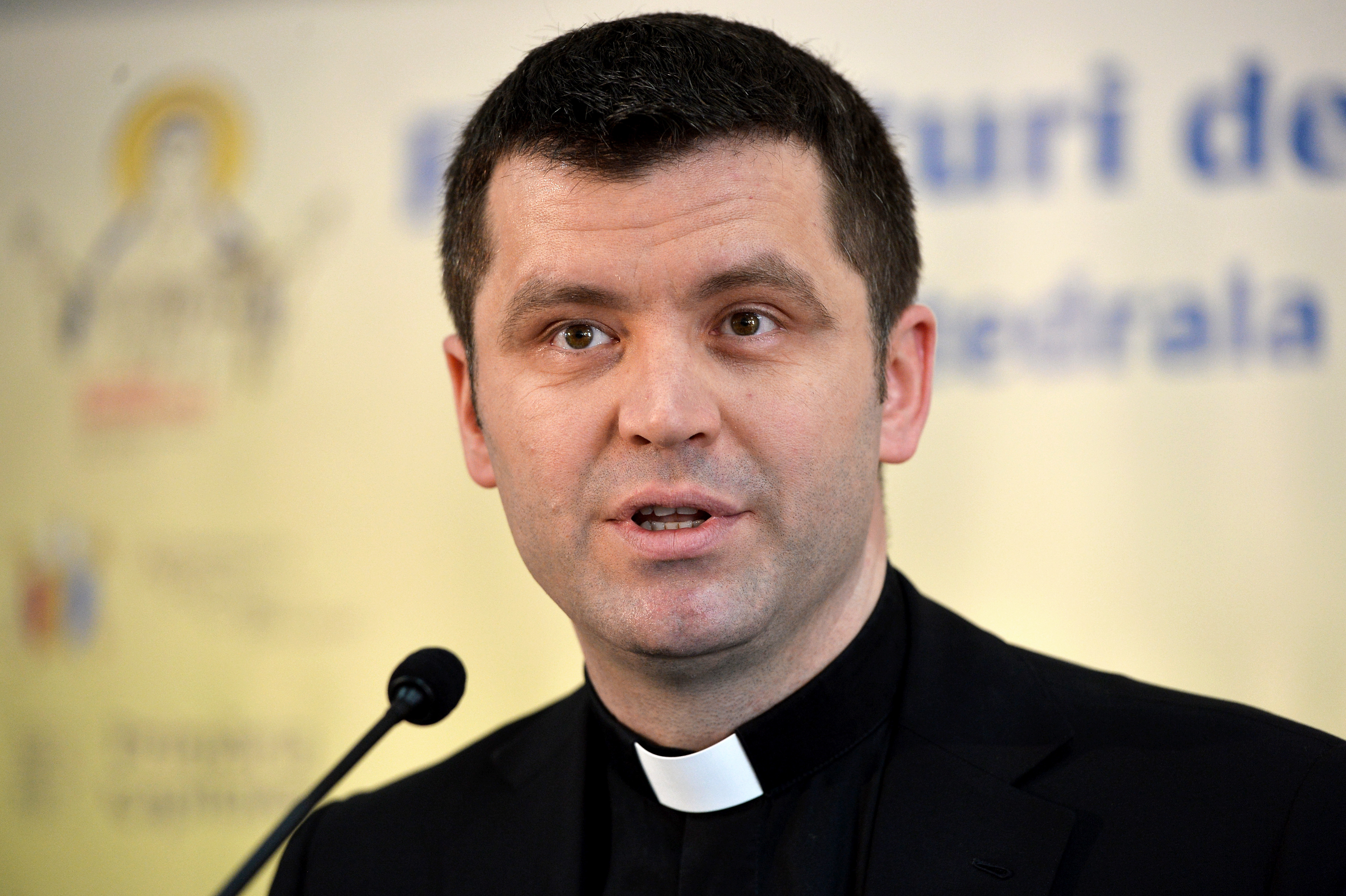 Francisc Doboș, ironic la adresa preotului care a spus că vaccinul duce la apariţia solzilor pe corp