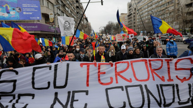 protestatari anti-restrictii in bucuresti