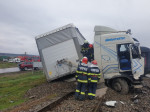 accident camion tren sursa ISU Vaslui 150421 (9)