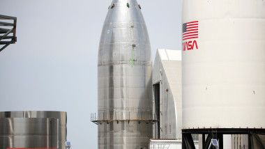 Rachete SpaceX și NASA.