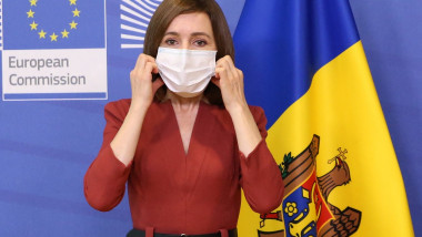 Președintele Republicii Moldova, Maia Sandu, cu masca