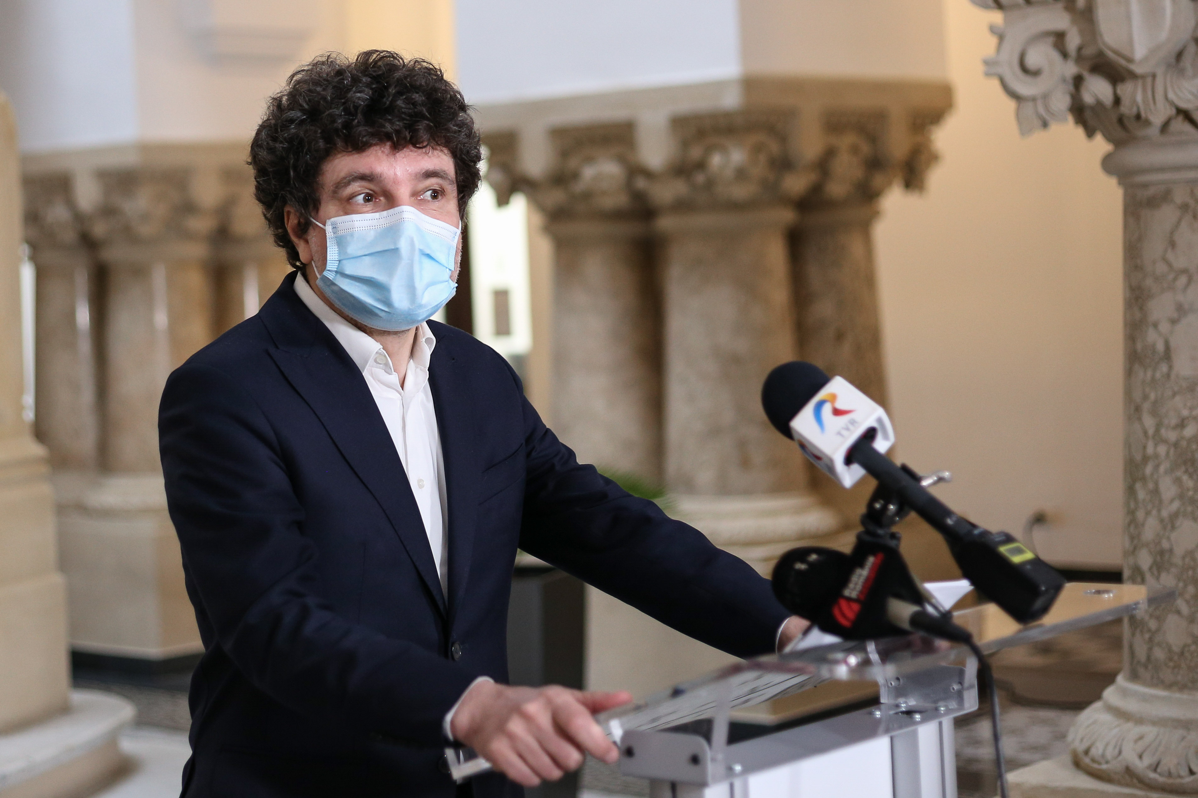 Nicușor Dan o contrazice pe Gabriela Firea și spune că primăriile din București pot obține fonduri din Programul „Anghel Saligny”