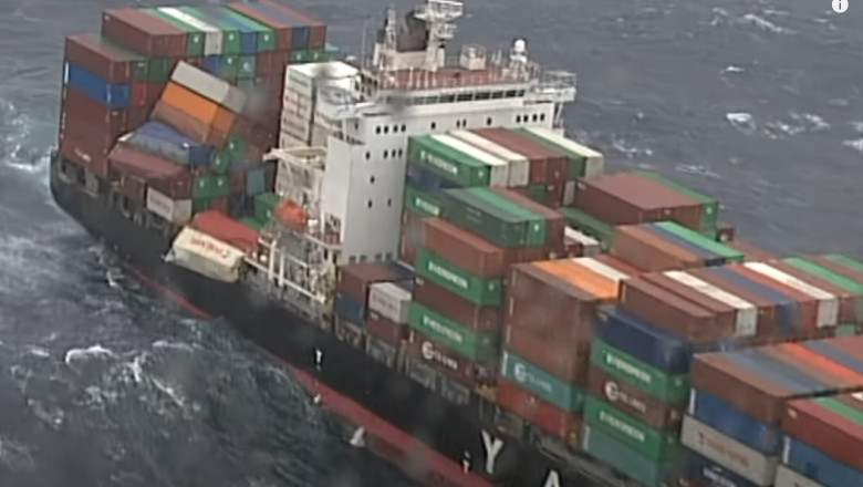 containere care se pierd in timpul unei curse maritime
