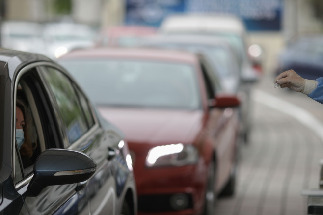 centru de vaccinare drive thru bucuresti6