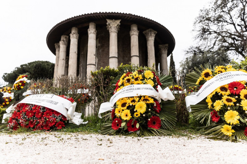 Funeral home workers protest in Rome, Italy - 16 Apr 2021