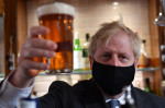 profimedia-boris johnson pub