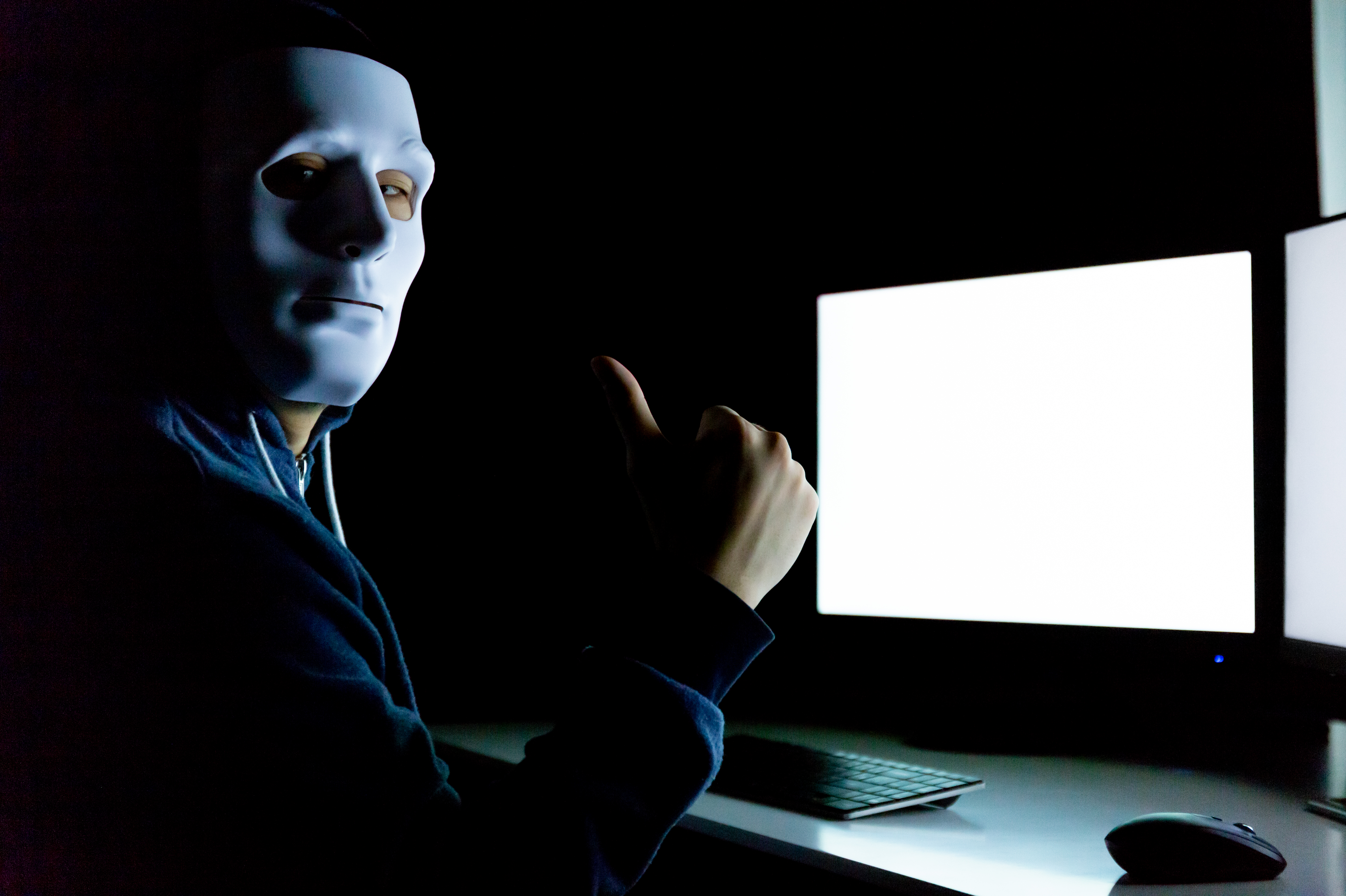 Cine sunt „hackerii albi” si care e calitatea lor esentiala