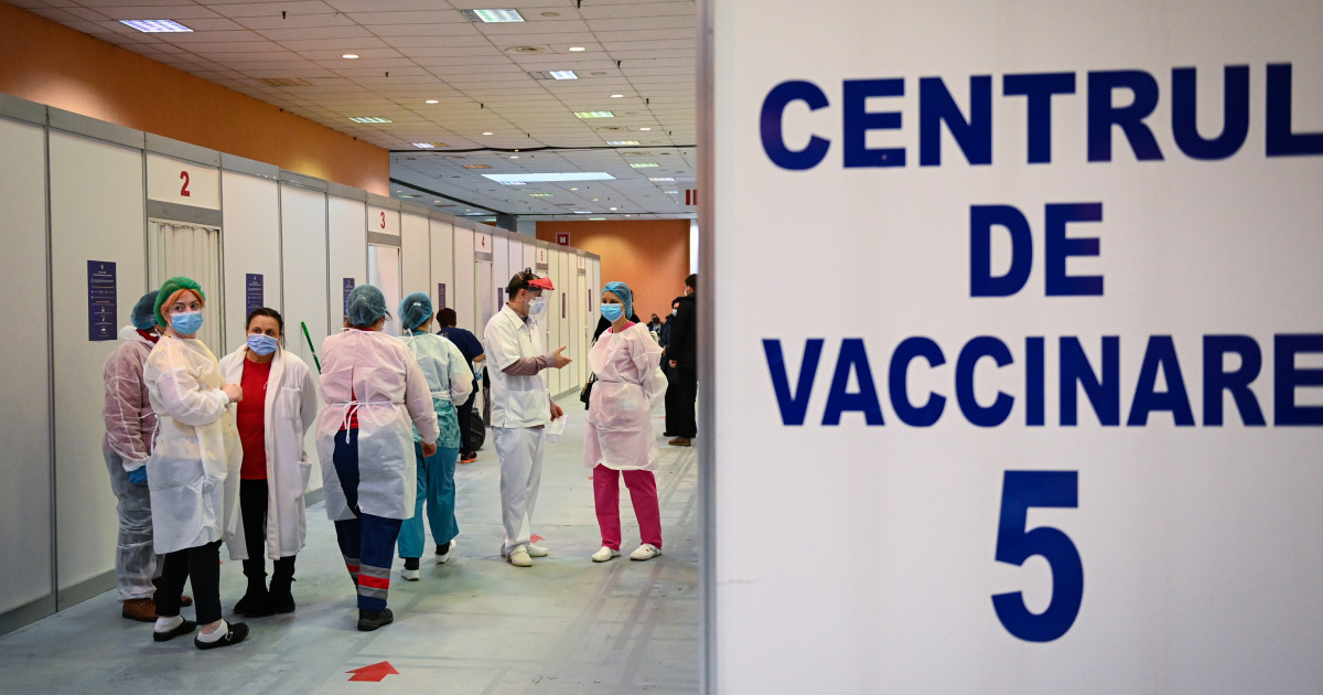 Peste 170 de centre de vaccinare din țară se închid. Altele vor fi transformate în centre de testare pentru COVID