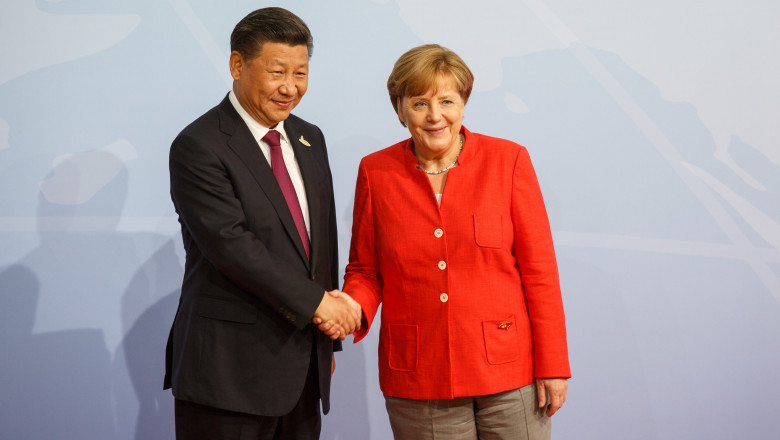 Angela Merkel dă noroc cu Xi Jinping
