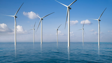 turbine eoliene pe mare