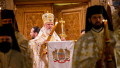 Patiarhul Daniel oficiază slujba de înviere de la Patriarhie.