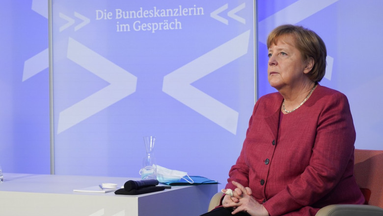 angela merkel ganditoare la o conferinta