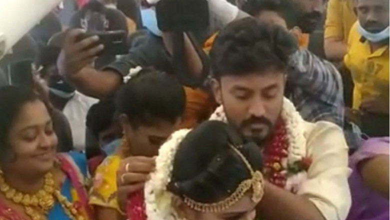 Un cuplu din India s-a căsătorit în avion