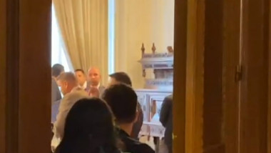 Mai mulți participanți la ziua de naștere a președintelui Camerei Deputaților, Ludovic Orban, au fost filmați fără mască
