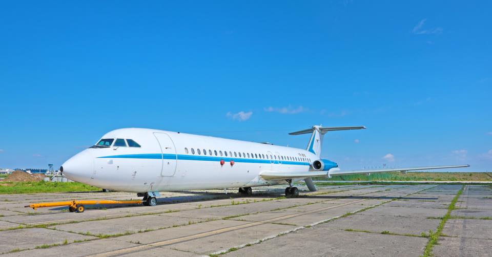 Avioanele prezidenţiale ale lui Nicolae Ceauşescu şi Ion Iliescu au fost scoase la licitaţie