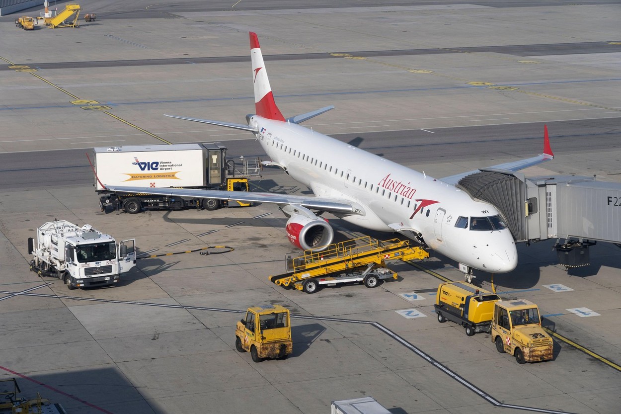 Cursă Viena - Moscova anulată, după ce Rusia a refuzat să accepte schimbarea rutei. Zborul ar fi trebuit să treacă prin Belarus